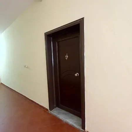 Bed & Breakfast Luli's Tirana